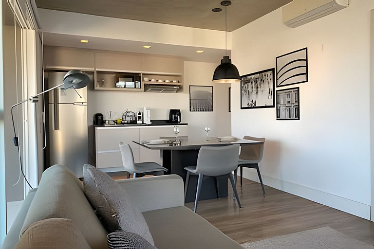 Apê c/ vista de cinema em frente shopping e Hilton - Apto155