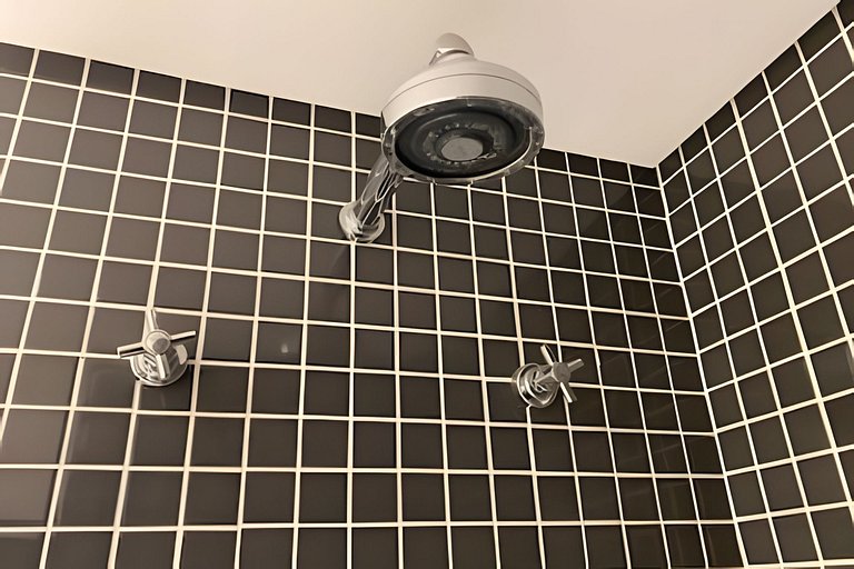 Apê c/ vista de cinema em frente shopping e Hilton - Apto155