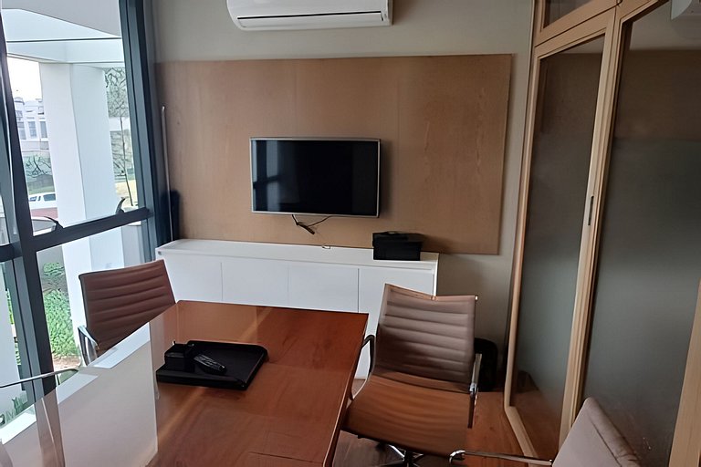 Apê c/ vista de cinema em frente shopping e Hilton - Apto155